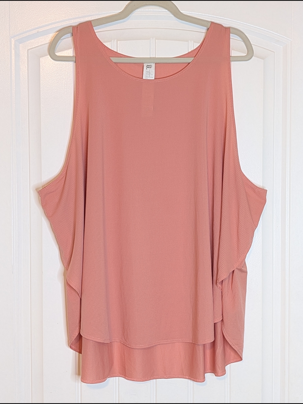 Fabletics Plus Size Coral Lightweight Active Tank Top